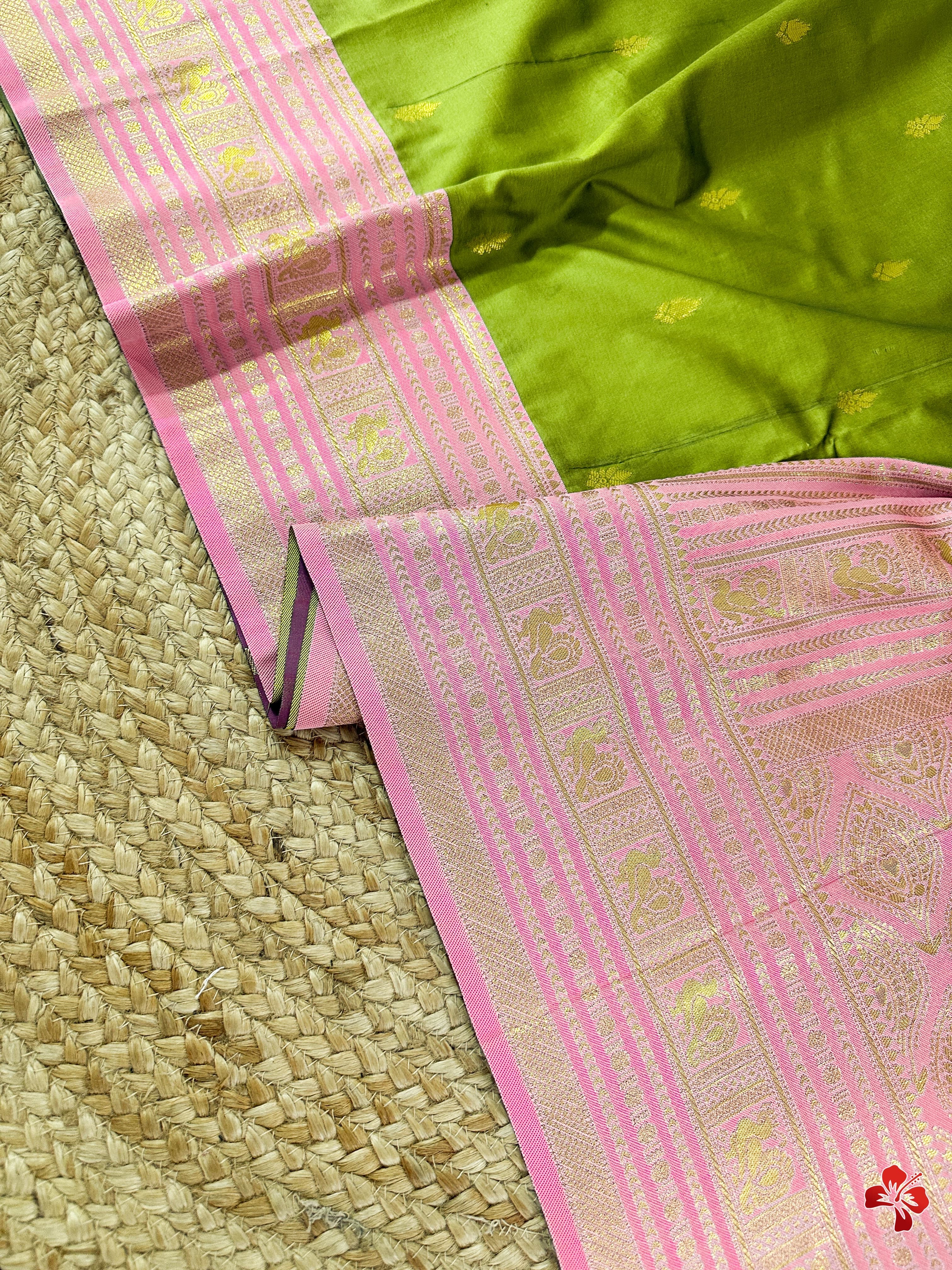 Vintage banaras soft silk sarees with weaving unstitched blouse