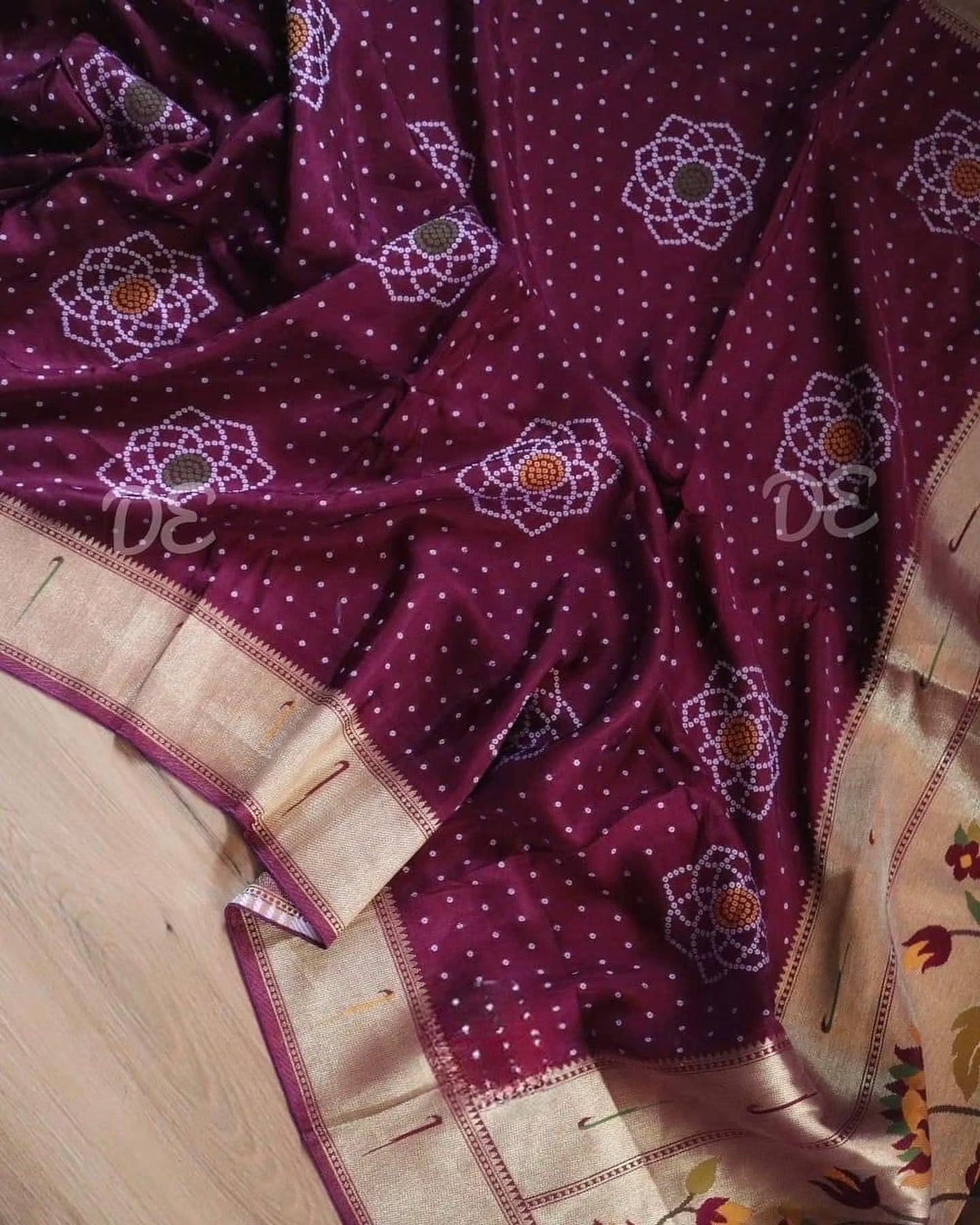 Munga bandini silk sarees with paithani muniya border unstitched blouse
