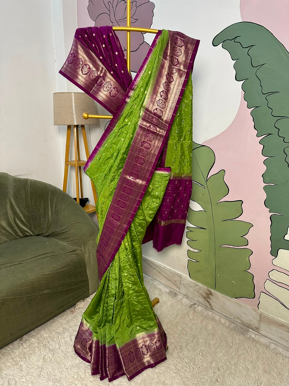 Vintage banaras soft silk sarees with checkered weaving unstitched blouse