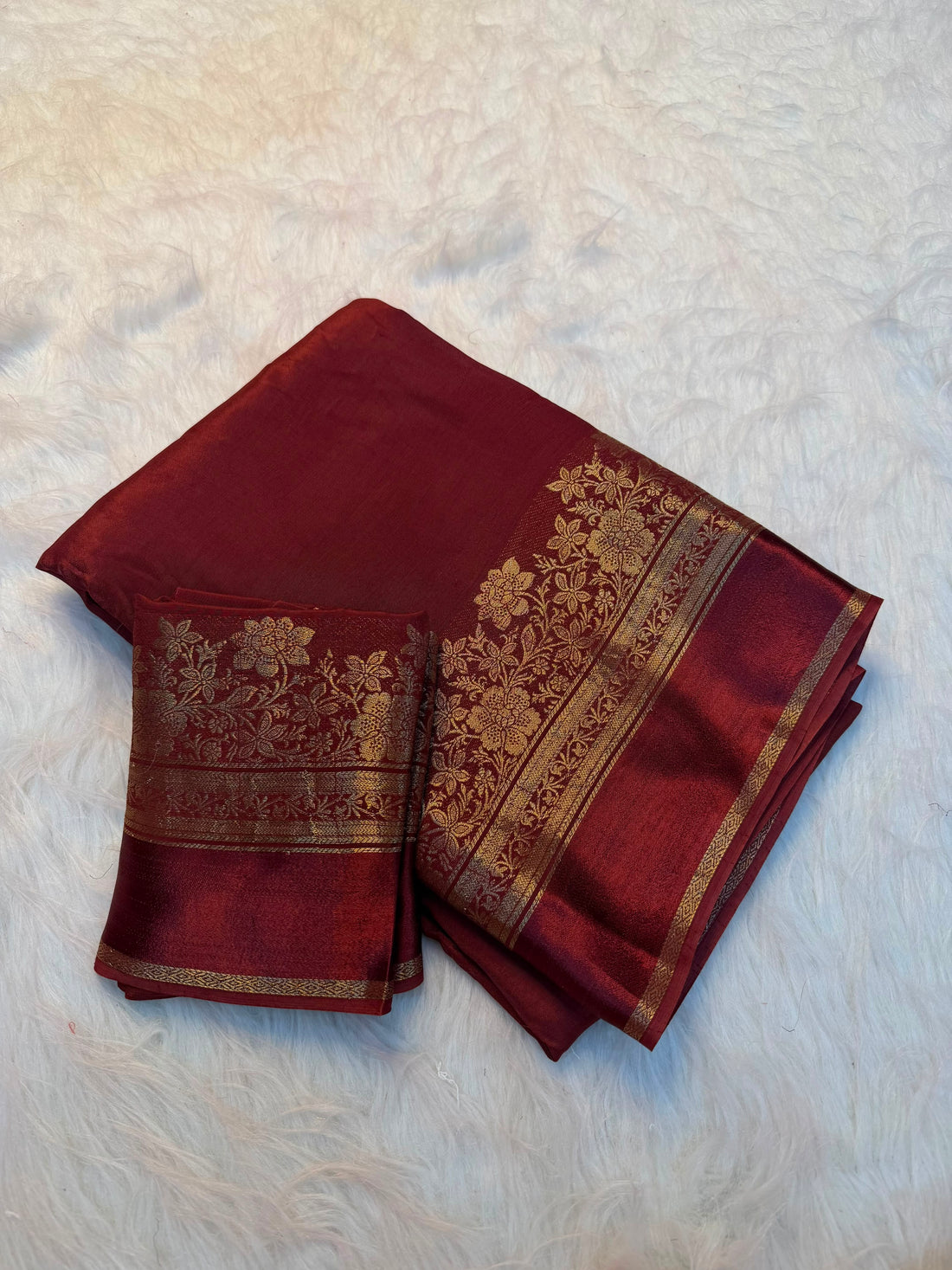 Vintage banaras crepe silk saree with rich weaving border
