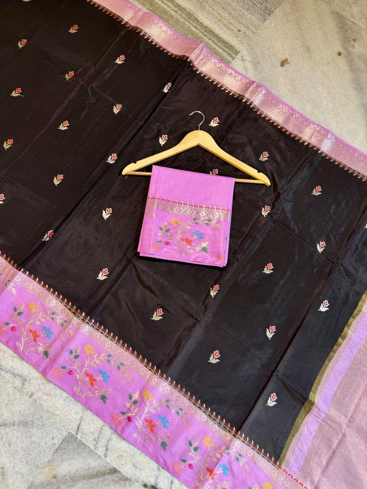 Bananas soft silk Sarees with meenakari weaving
