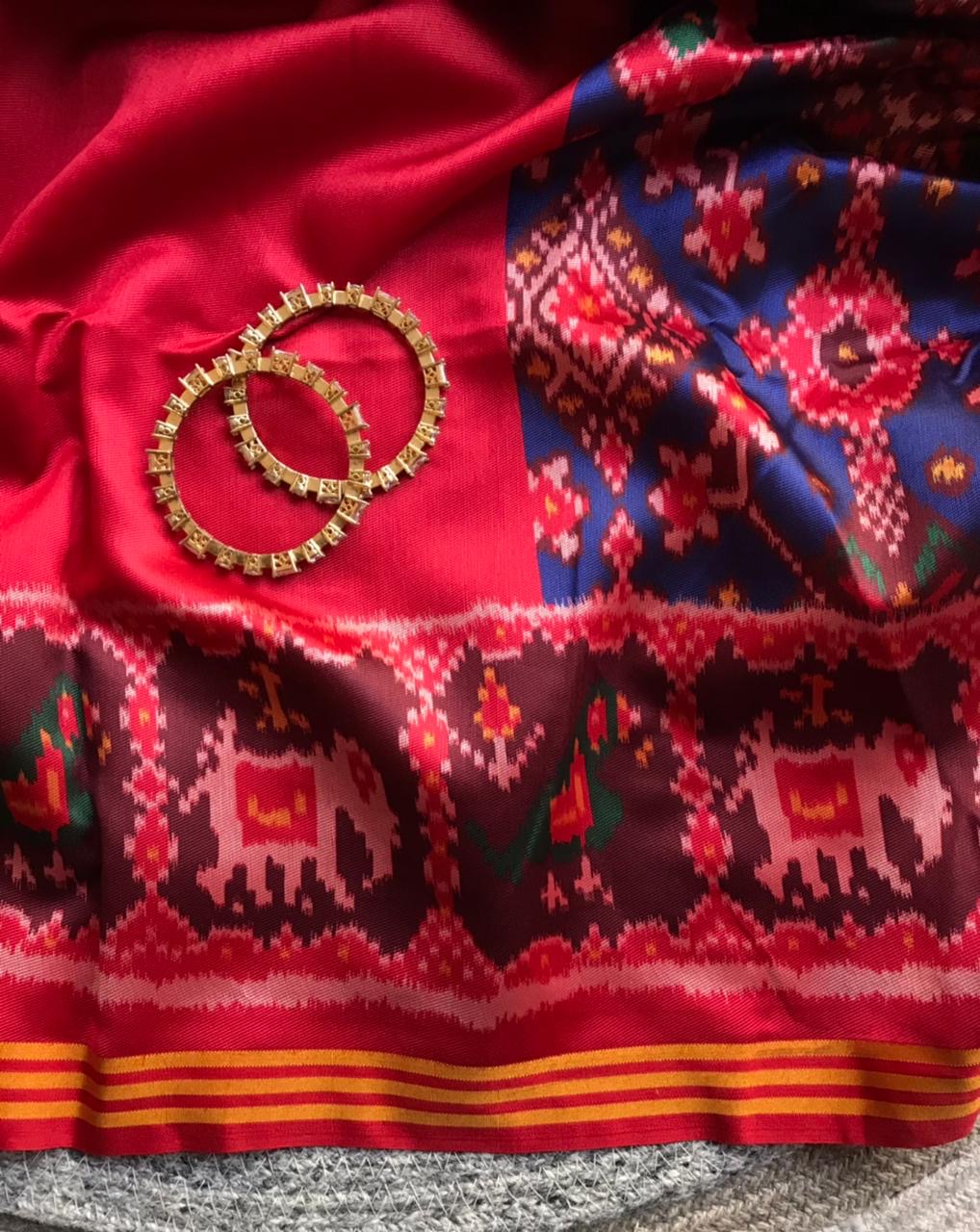 Fancy patan patola silk sarees unstitched blouse