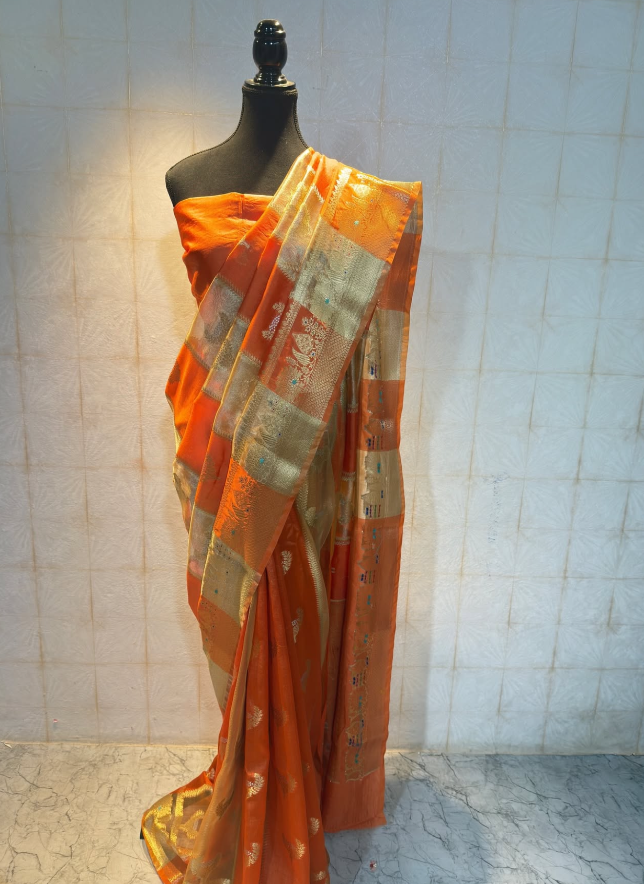 Exclusive banaras tissue silk saree in unique pattern unstitched blouse
