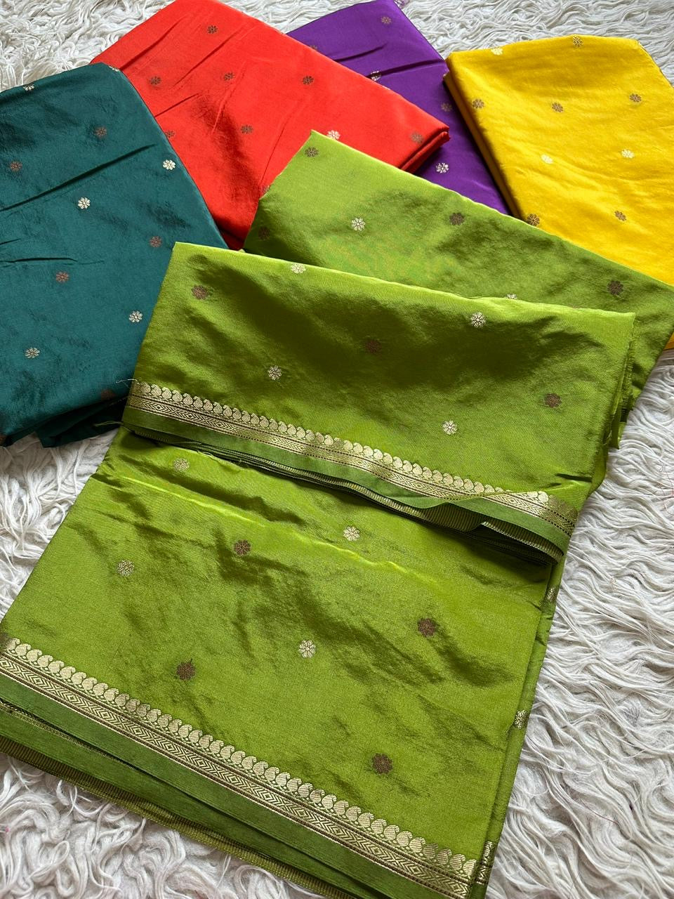 Vintage banaras soft silk sarees with allover weaving and rich unstitched blouse
