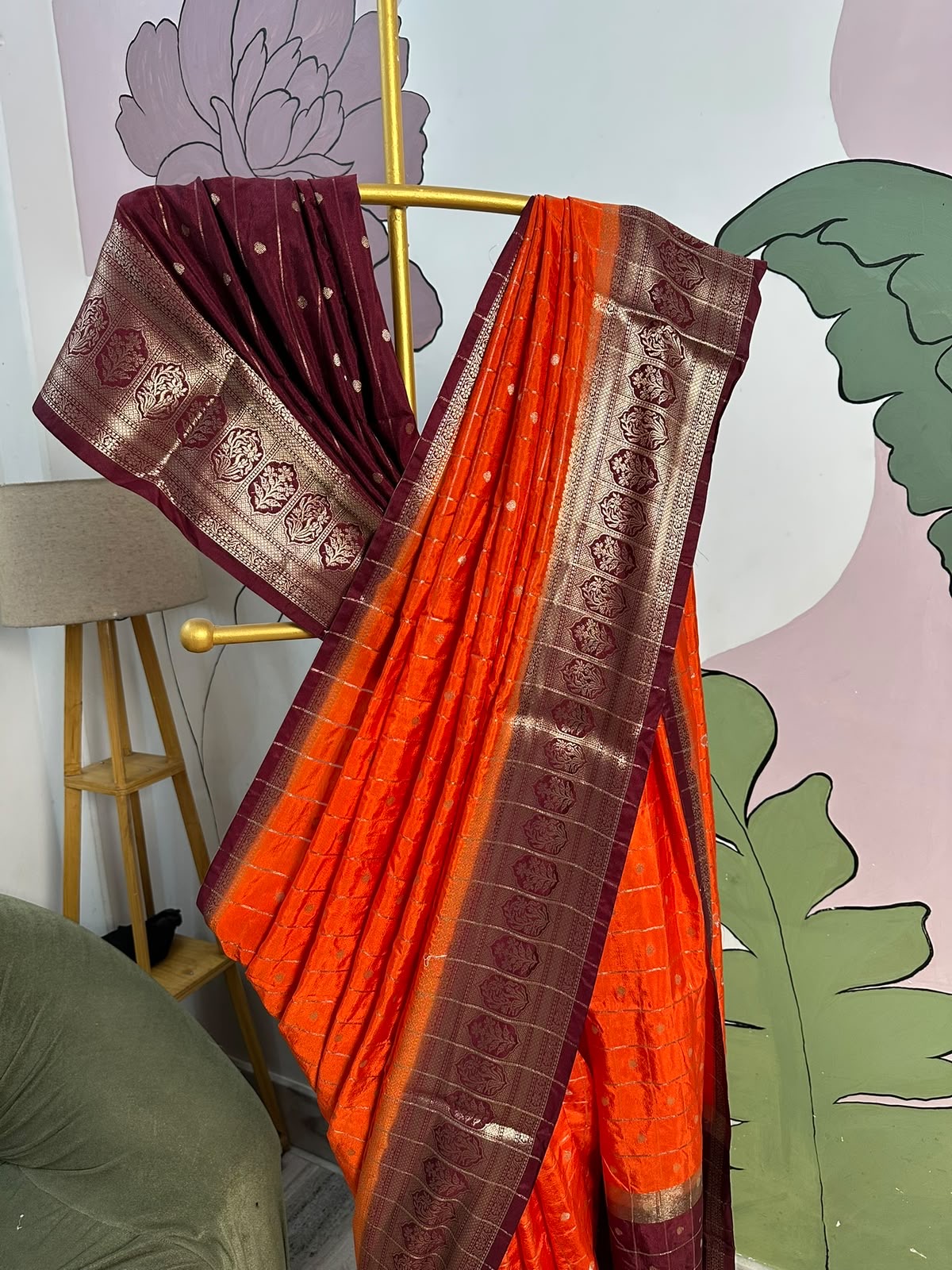 Vintage banaras soft silk sarees with checkered weaving unstitched blouse