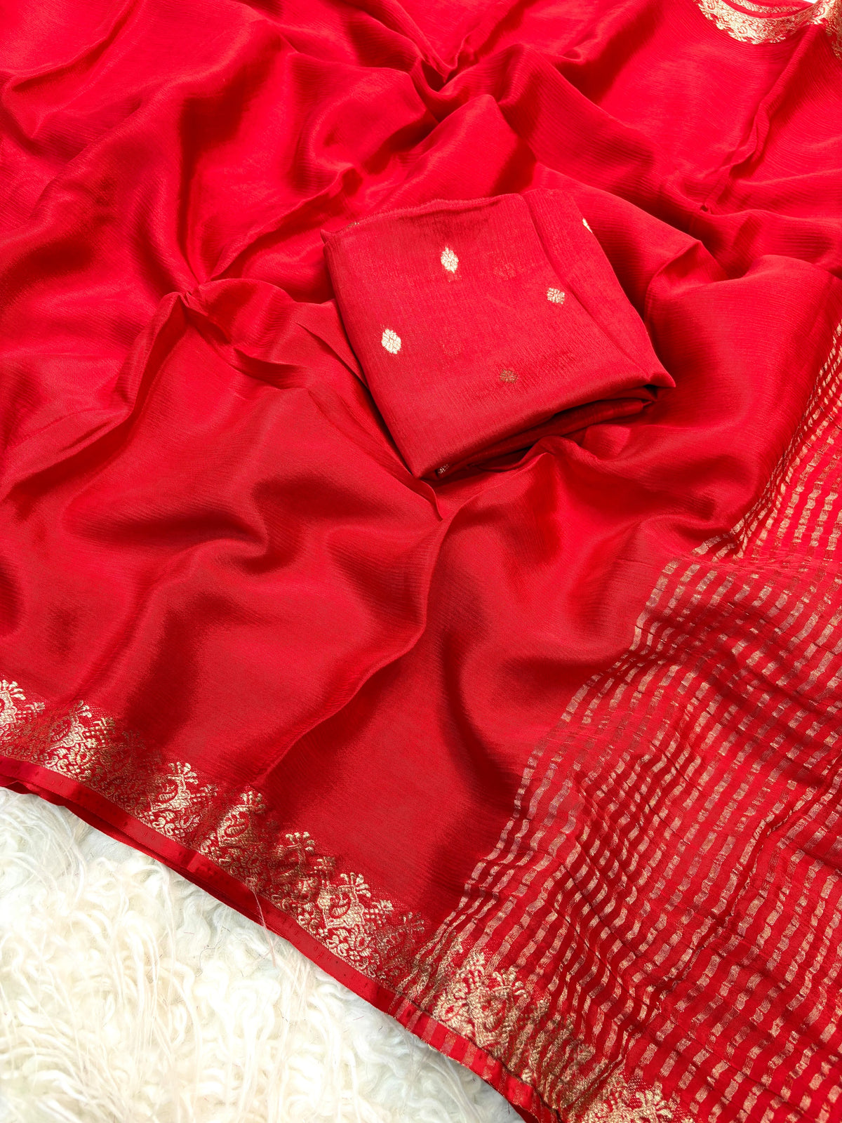Vintage georgette sarees with rich weaving borders pallu and blouse