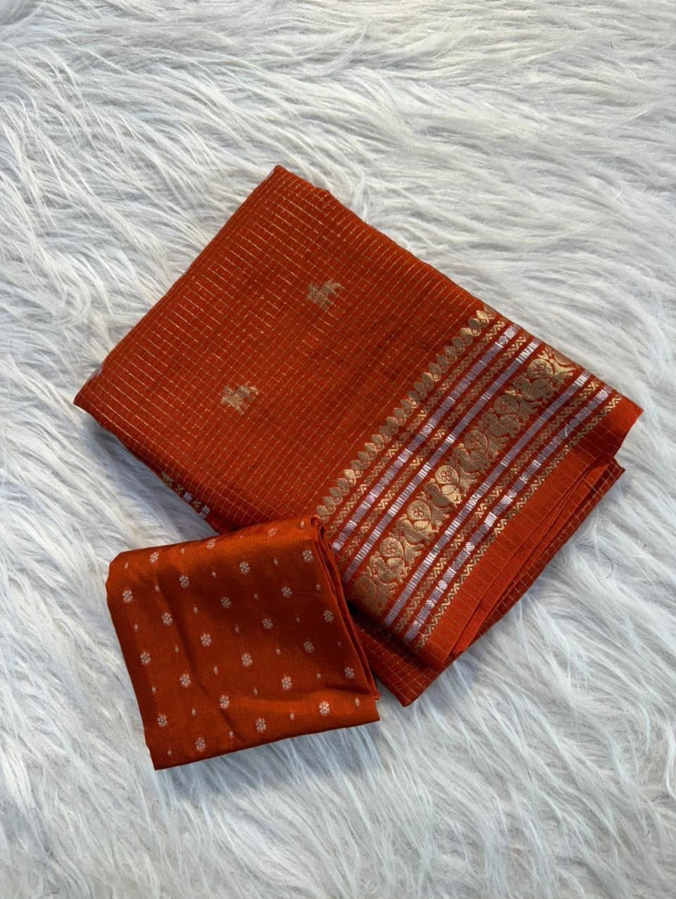 Vintage georgette checkered sarees with rich borders pallu and blouse