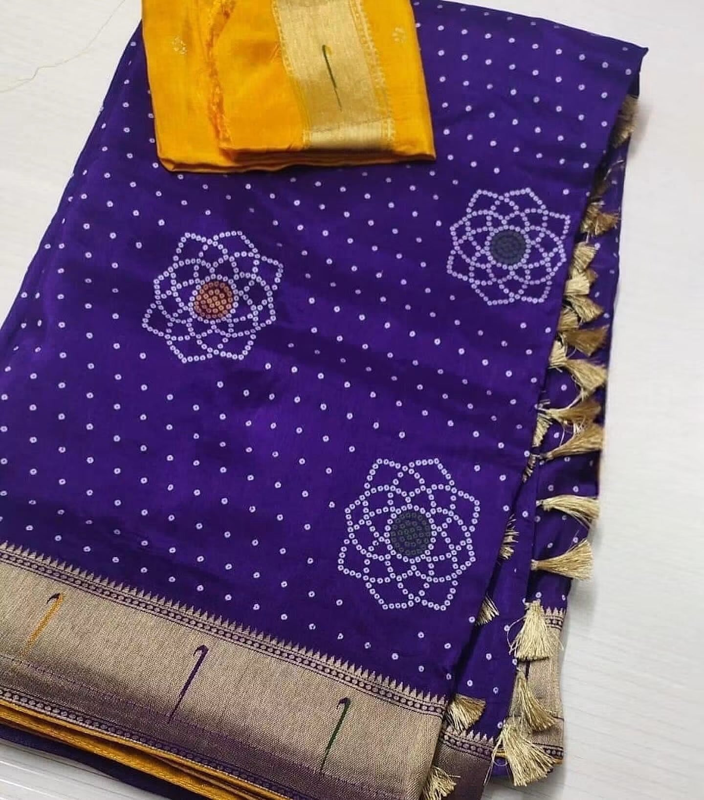 Munga bandini silk sarees with paithani muniya border unstitched blouse