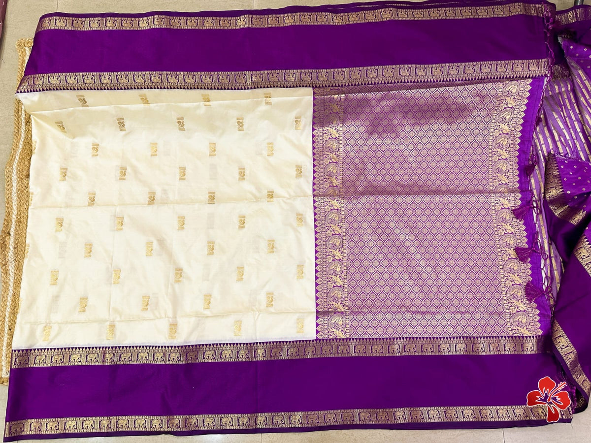 Banaras vintage soft silk saree with rich gap borders weaving allover and blouse
