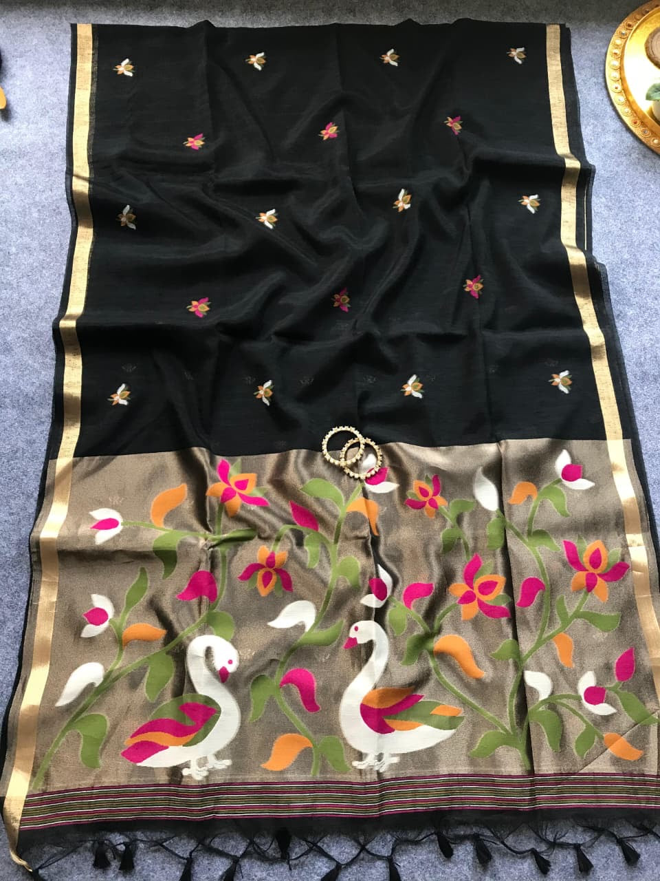 Fancy linen jamdani silk sarees with paithani pallu