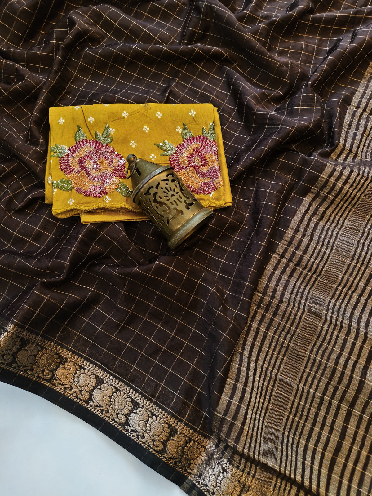 Vintage banaras checkered sarees with rich video borders pallu and blouse