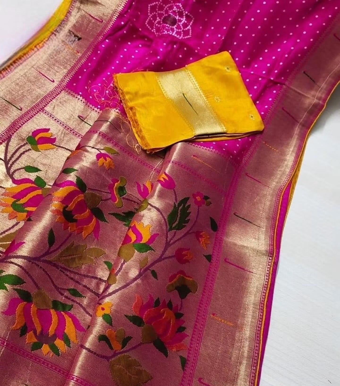 Munga bandini silk sarees with paithani muniya border unstitched blouse