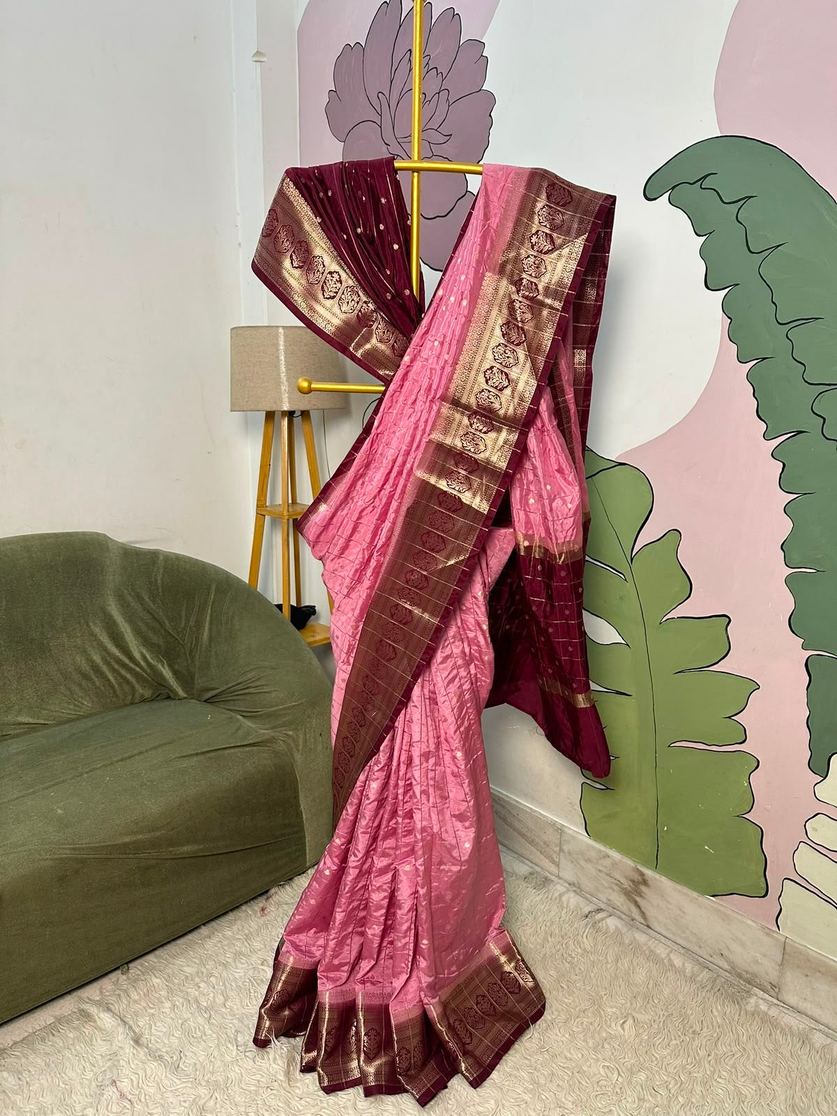 Vintage banaras soft silk sarees with checkered weaving unstitched blouse