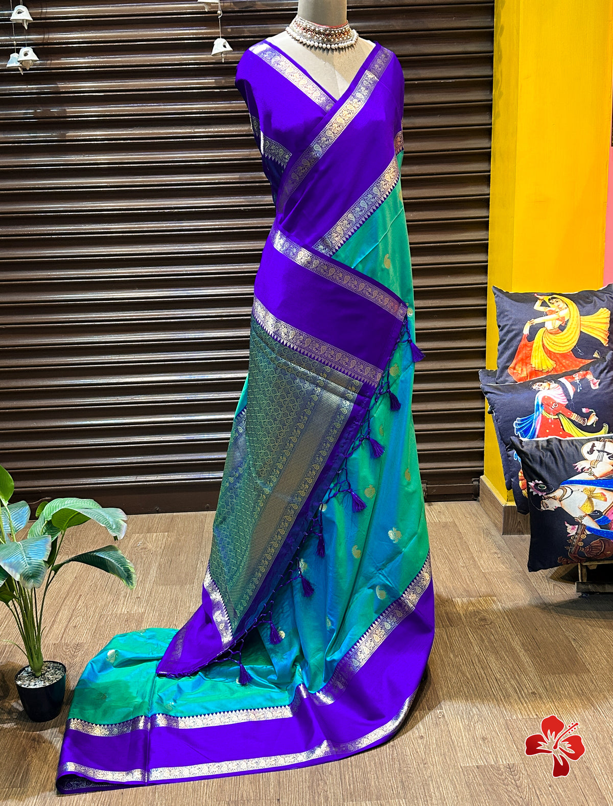 Vintage banaras soft silk saree with gap borders and rich blouse