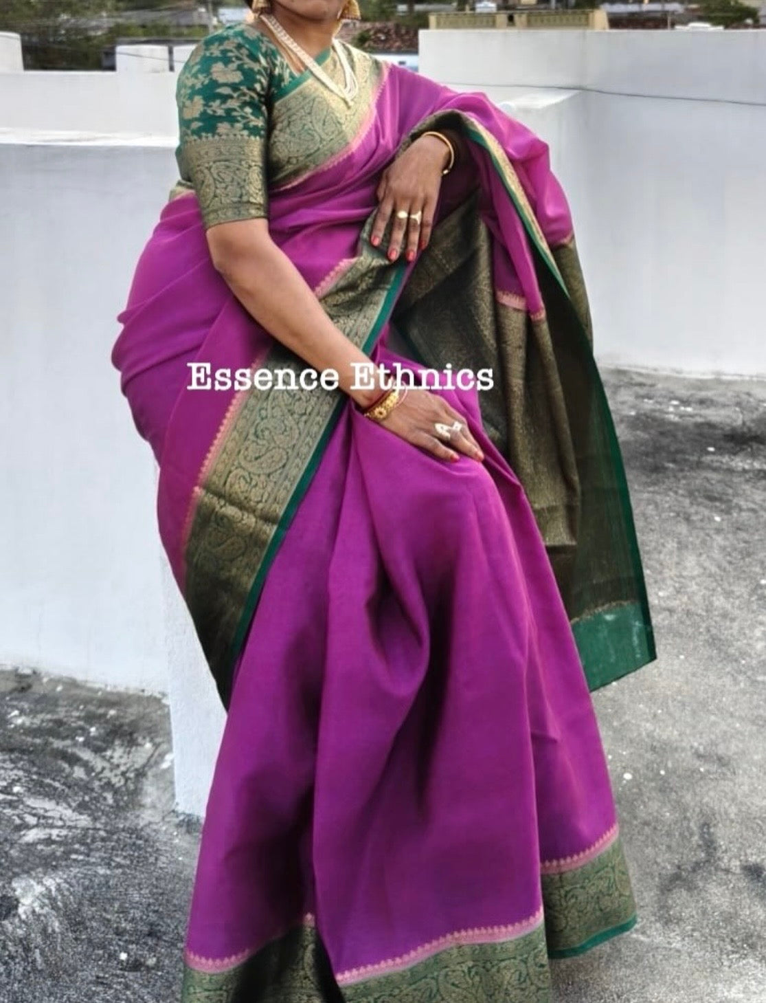 Classy banaras soft silk saree with weaving borders pallu and unstitched rich banaras blouse