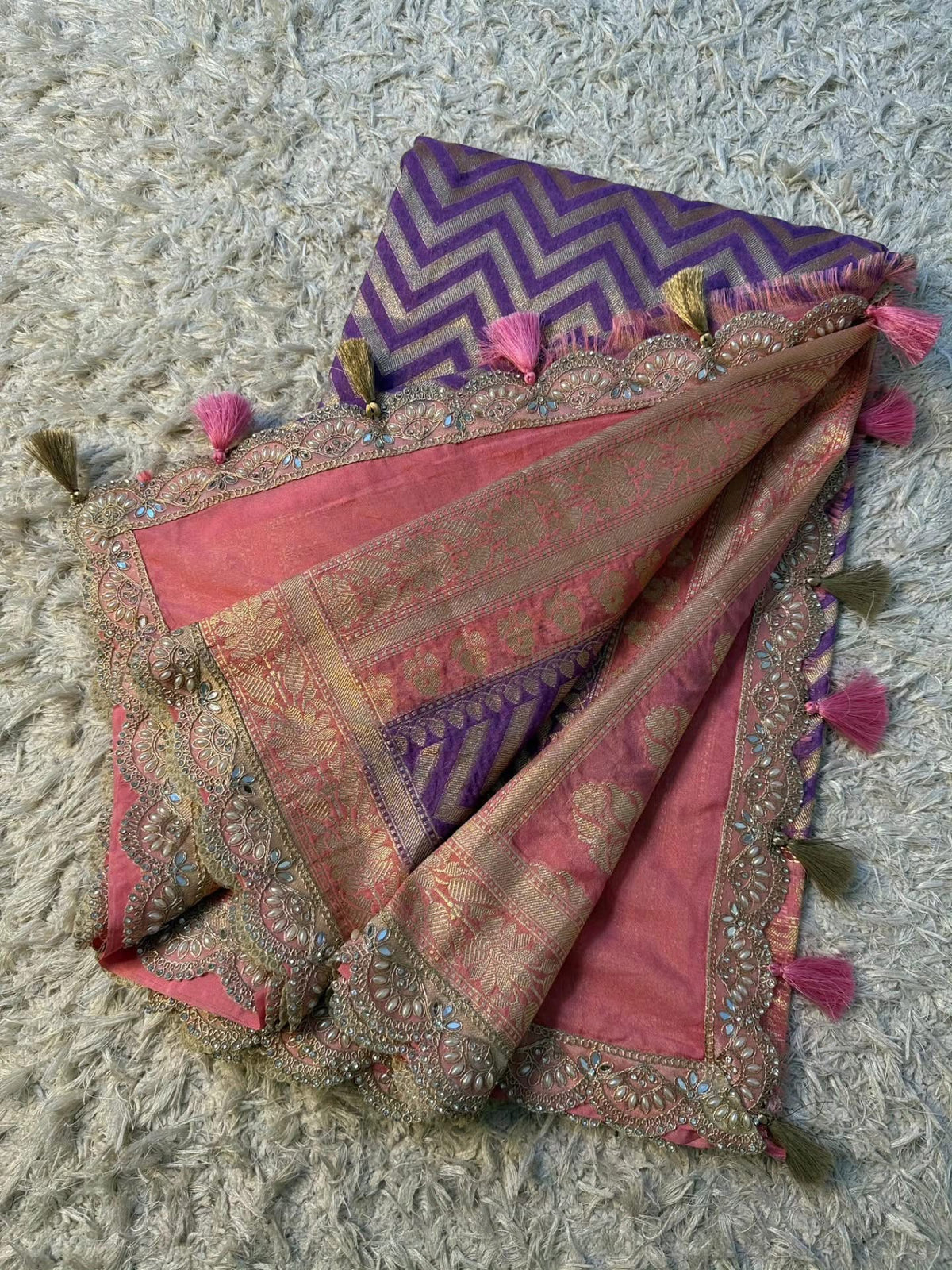 Banaras georgette silk saree with allover weaving and scalloped borders
