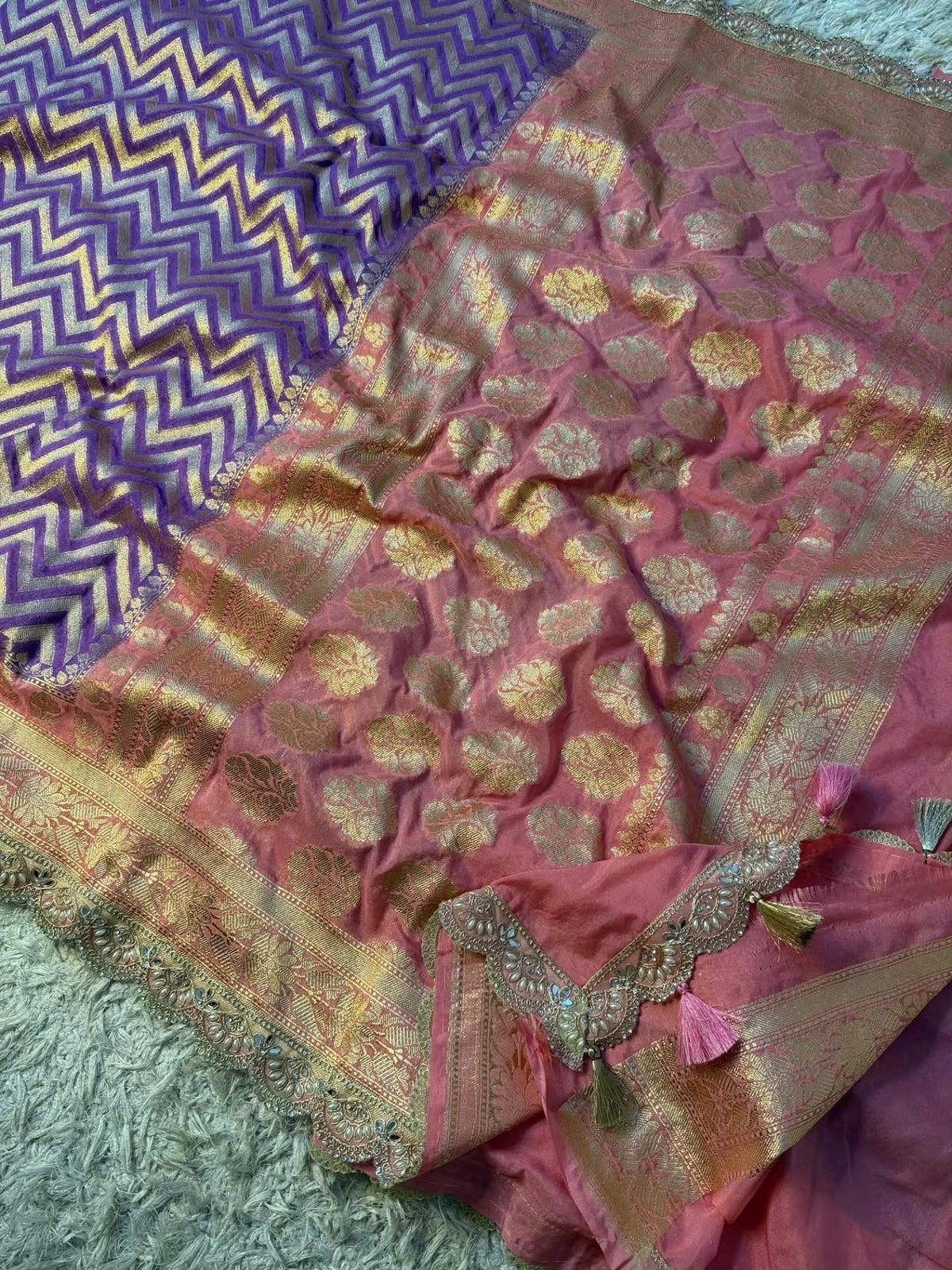 Banaras georgette silk saree with allover weaving and scalloped borders