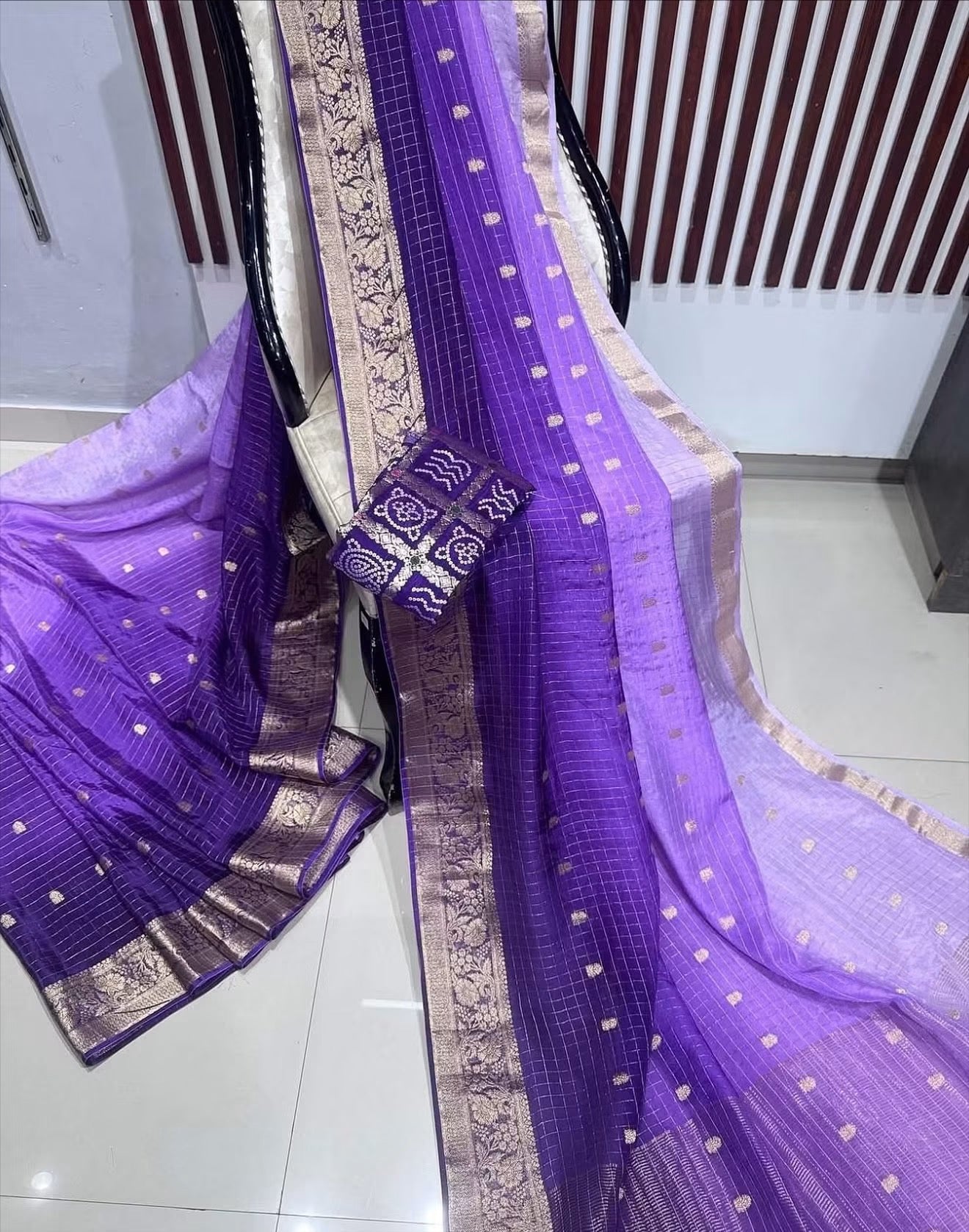 Exclusive shaded banaras crepe silk sarees with intricate weaving and unstitched rich bandini blouse