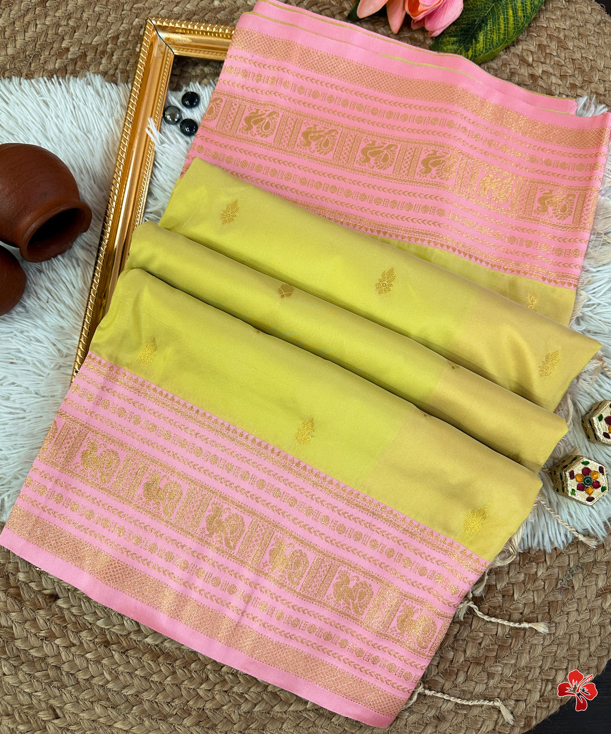Vintage banaras soft silk sarees with weaving unstitched blouse