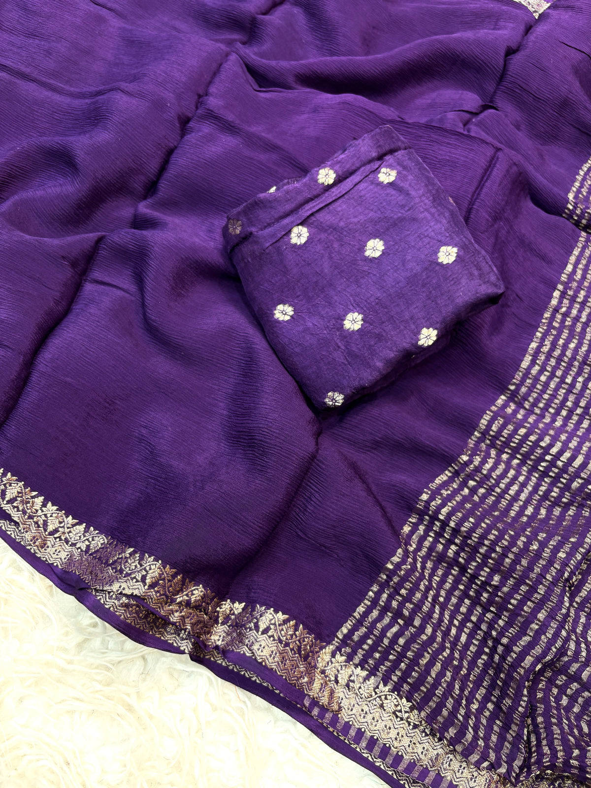 Vintage georgette sarees with rich weaving borders pallu and blouse