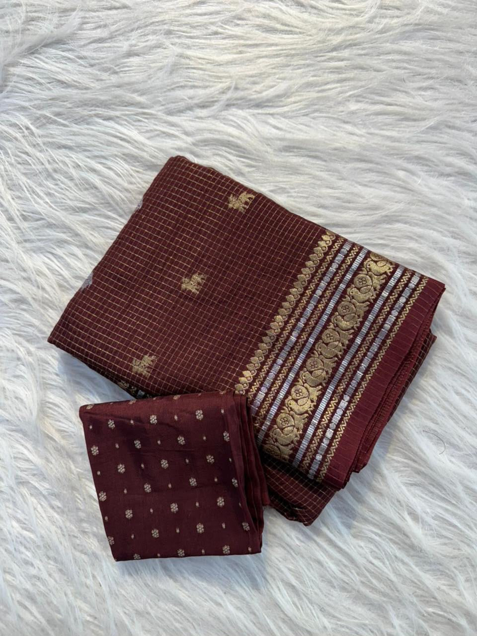 Vintage georgette checkered sarees with rich borders pallu and blouse