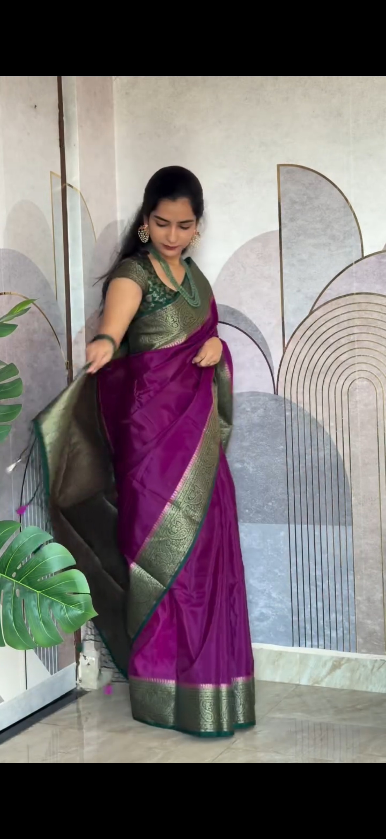 Classy banaras soft silk saree with weaving borders pallu and unstitched rich banaras blouse