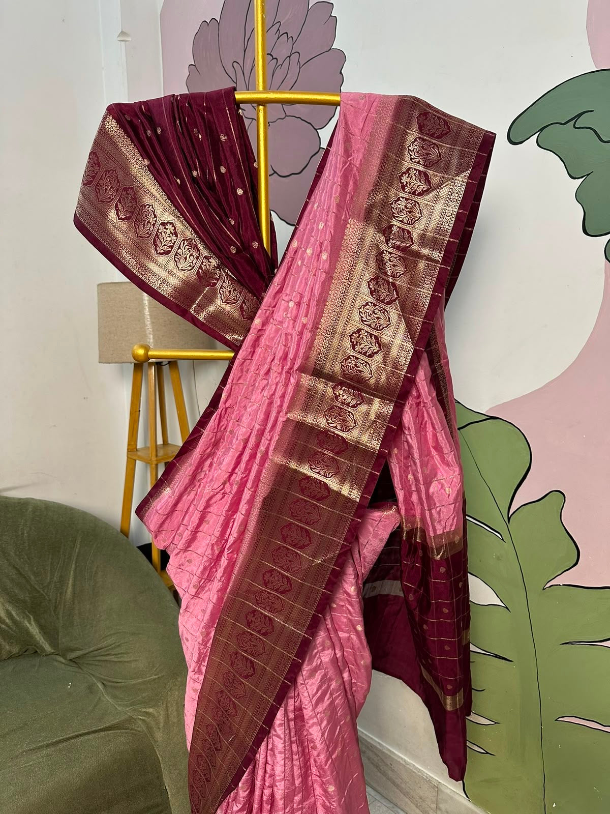 Vintage banaras soft silk sarees with checkered weaving unstitched blouse
