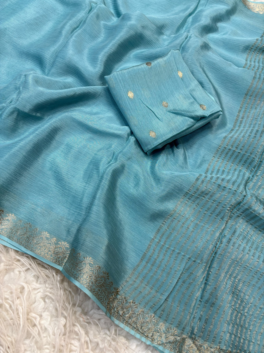Vintage georgette sarees with rich weaving borders pallu and blouse