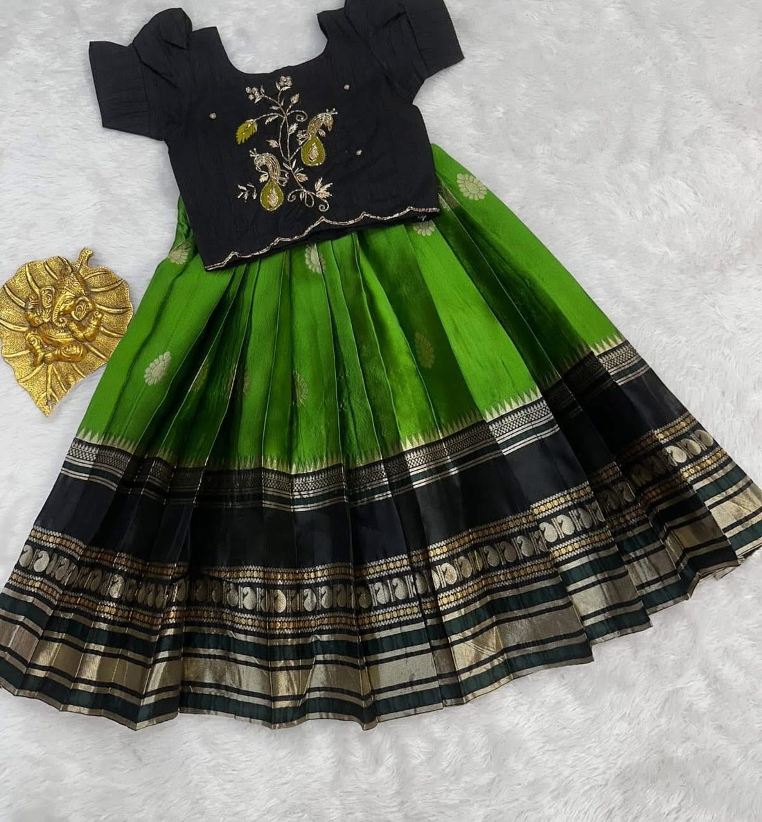 Kids banaras soft silk fully stitched lehangas (1-15 years)