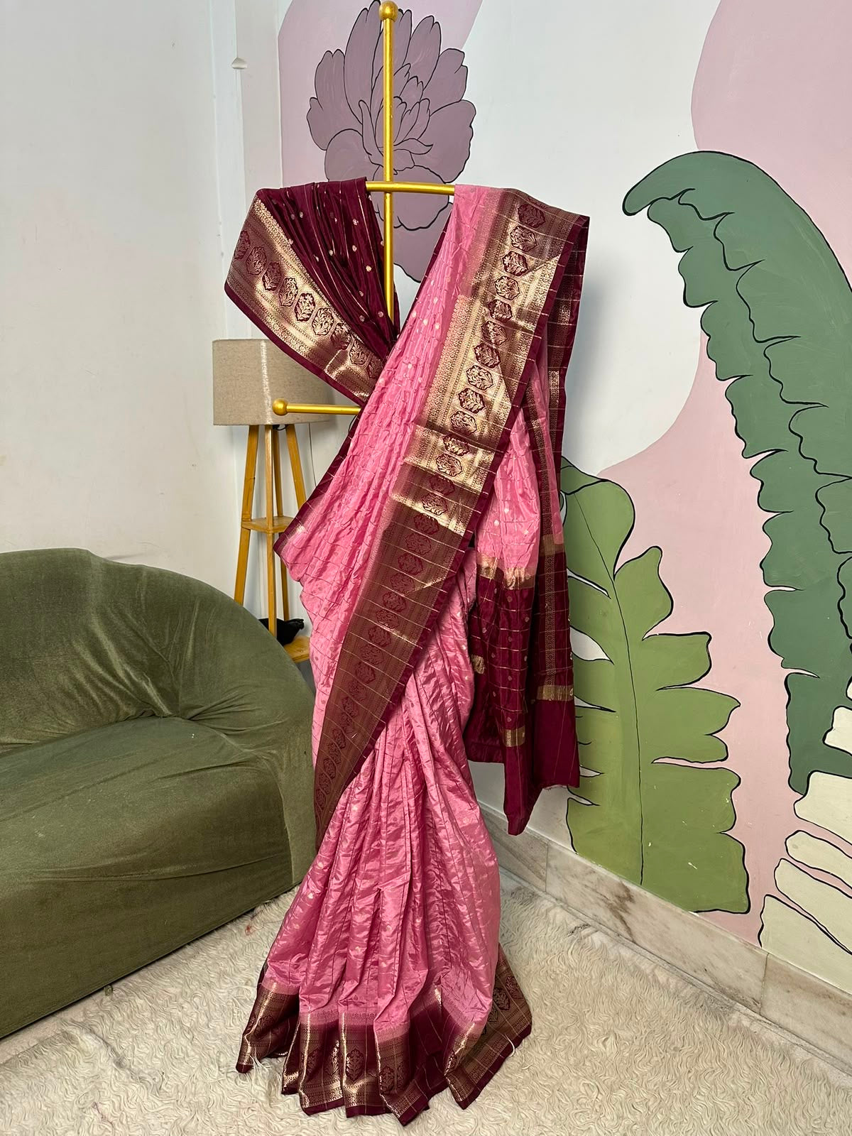 Vintage banaras soft silk sarees with checkered weaving unstitched blouse