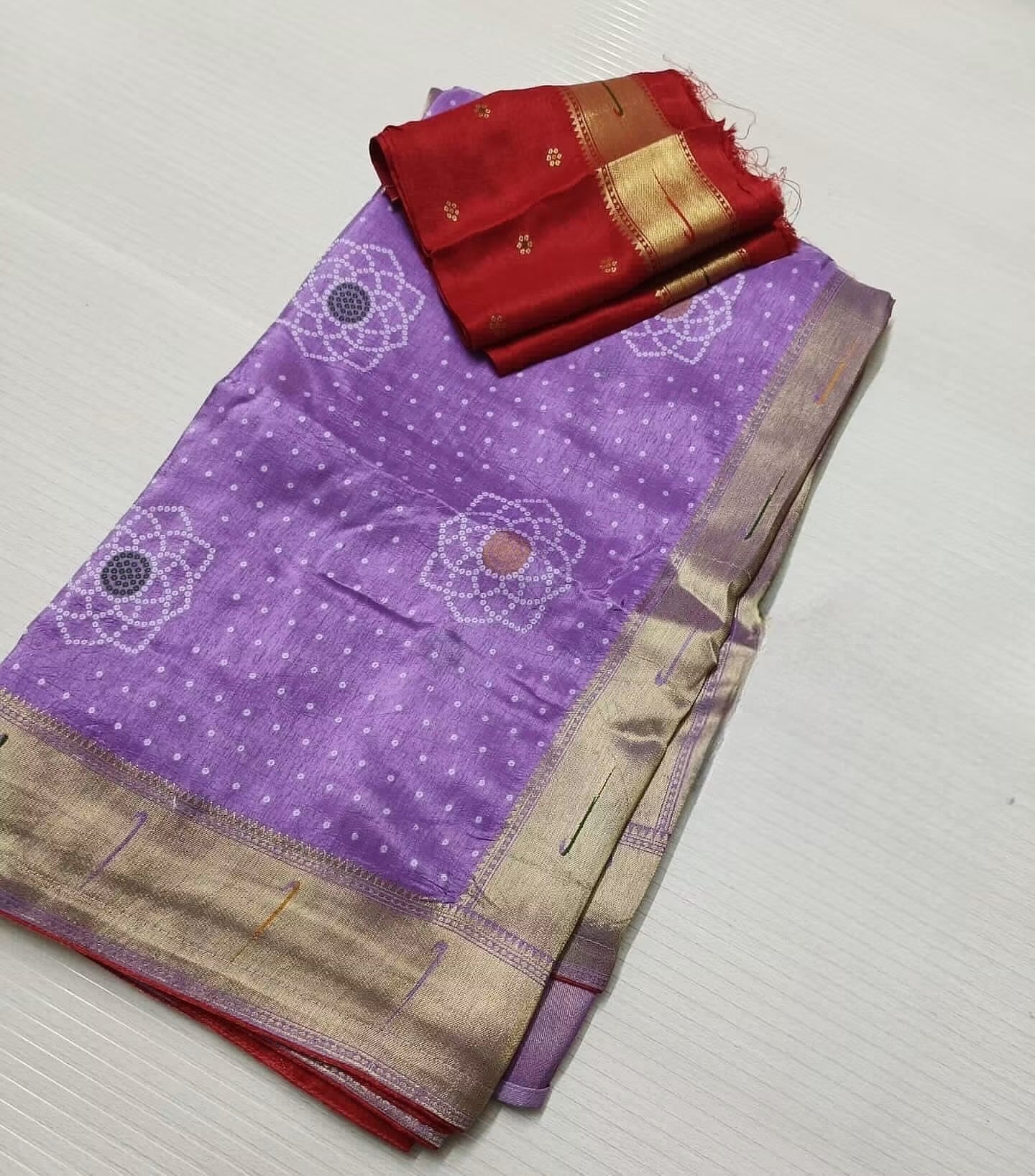 Munga bandini silk sarees with paithani muniya border unstitched blouse