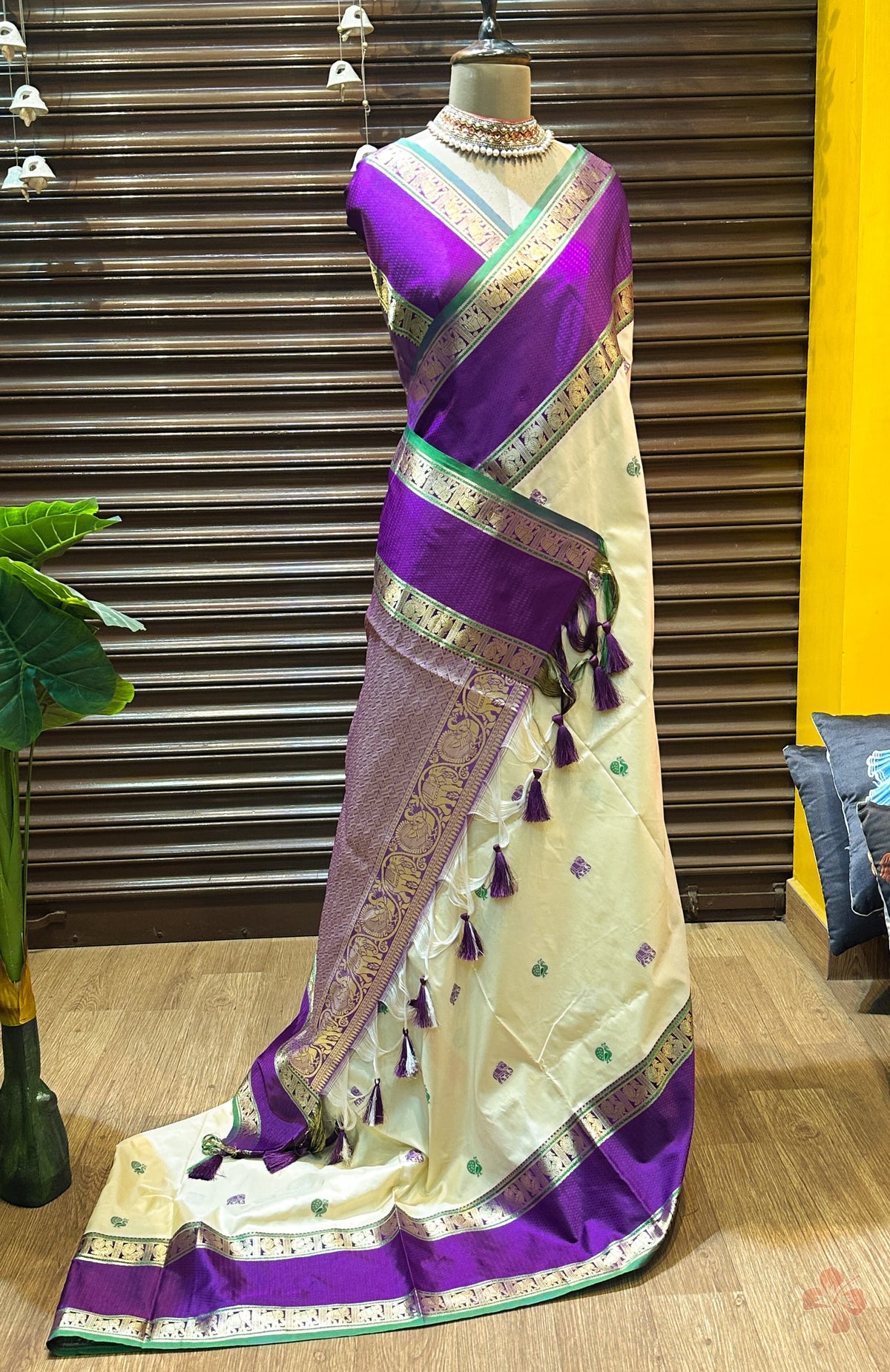 Semi kanjeevaram silk saree with rich vintage weaving unstitched blouse
