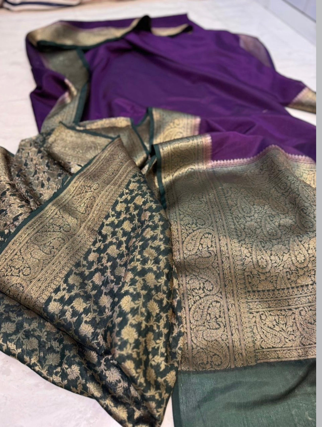 Classy banaras soft silk saree with weaving borders pallu and unstitched rich banaras blouse